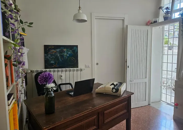 That's Theatre House-colosseum Area, Metro A & C * Рим